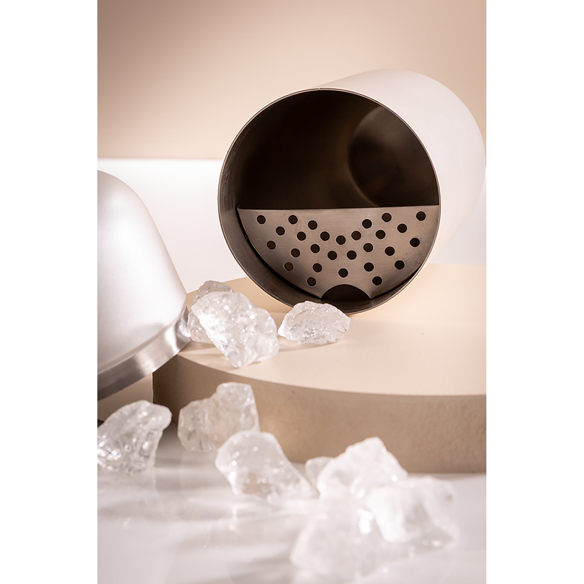 SPACE PEARL Cocktailshaker creme